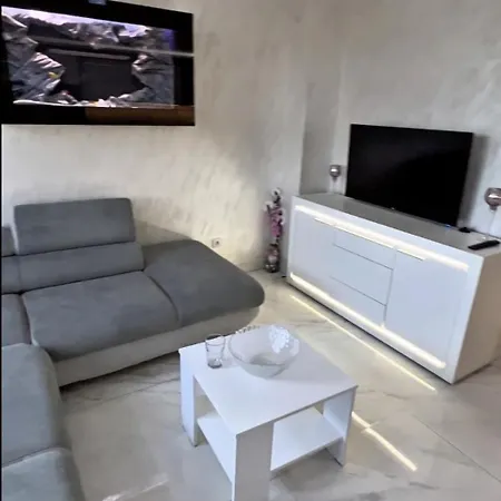 Taurunum Lux 30 Apartment *